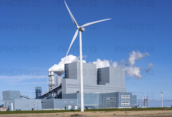 RWE coal-fired power plant Eemshavencentrale, in the seaport of Eemshaven, operator RWE Power, wind