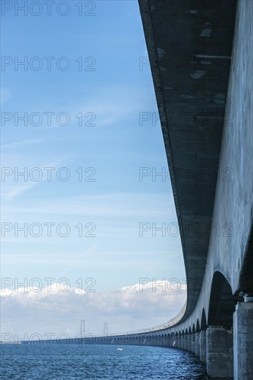 Storebæltsbro Nyborg, Sund Bridge Fyn-Sjælland, Fyn-Sealand, railway and motorway bridge, Great