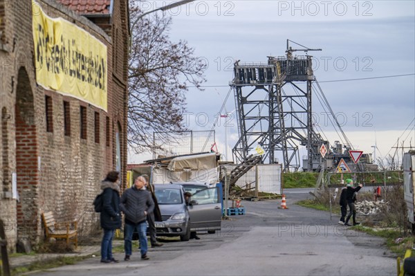 Camp of climate activists in the rest of the village of Lützerath, the last place to be excavated