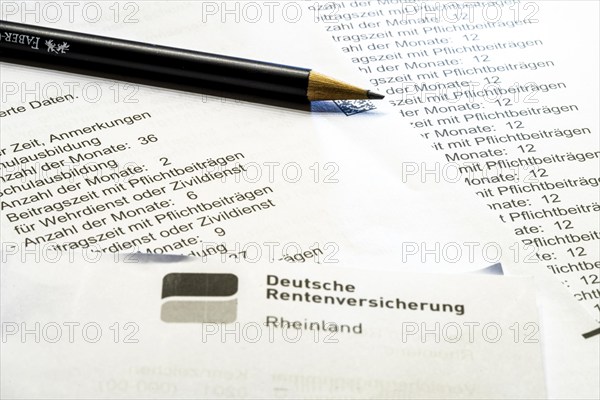 Symbolic image pension, pension information, assessment notice on contributions made to the