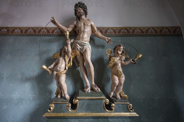 Christ with angel figures, Church of the Holy Blood, Iphofen, Lower Franconia, Bavaria, Germany,