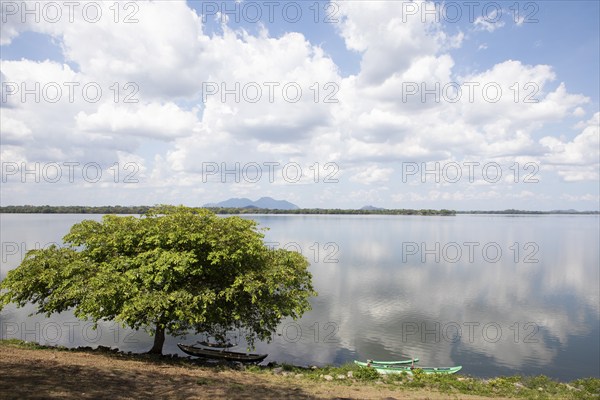 Kala Wewa Reservoir, Anuradhapura, North Central Province, Sri Lanka, Asia