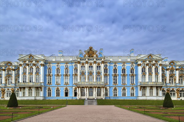 Catherine Palace is a Rococo palace located in the town of Tsarskoye Selo (Pushkin), 30 km south of
