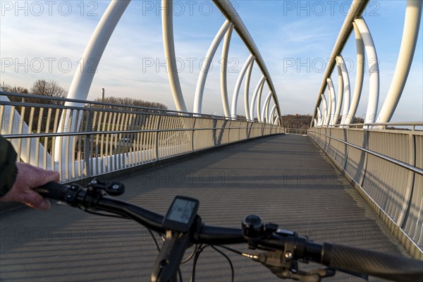 Bridge over the Datteln-Hamm Canal, for pedestrians and cyclists, Radbod spoil tip, spoil tip sign,
