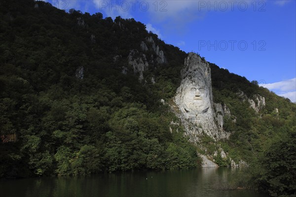 Wallachia, statue of the Dacian king Decebalus, Decebalus Rex Dragan Fecit, 40 metre high statue