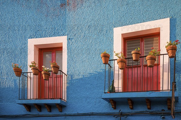 Guanajuato, Mexico, Scenic cobbled streets and traditional colorful colonial architecture in