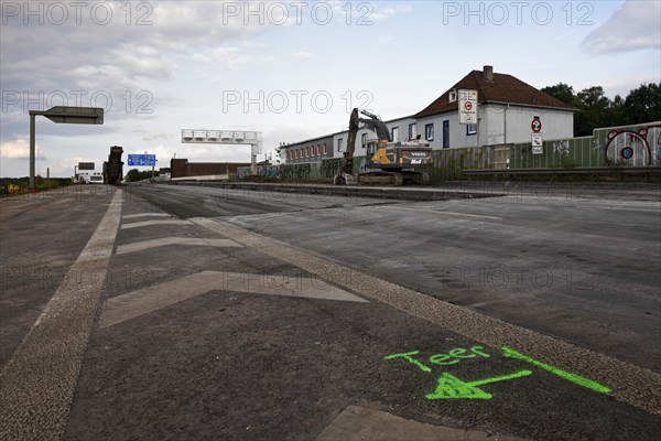 Empty A 40 motorway, full closure due to construction work until November 2024, Bochum, North