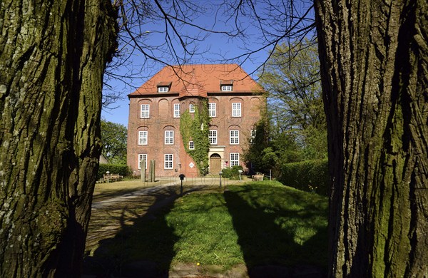 Europe, Germany, Stade district, Hamburg metropolitan region, Agathenburg, Agathenburg Castle,