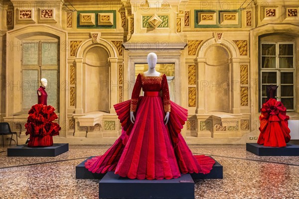 Red silk Mikado wedding dress in various shades of red with embroidered bodice, 2009, exhibition of