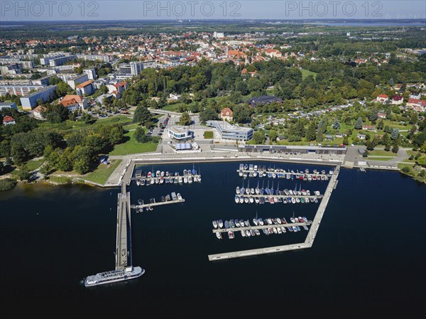 Senftenberg is a town in the south of Brandenburg on the lake of the same name. City harbour,