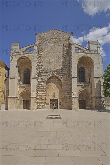 Gothic church of Ste-Marie-Madeleine built in 1532, Saint-Maximin-la-Sainte-Baume, St, Ste, Var,