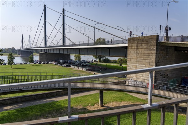 The Theodor-Heuss-Bridge, Rhine crossing, cable-stayed bridge, first road bridge of the so-called