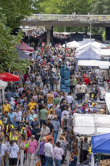 Flea market at the summer festival at the Gruga in Essen, 10-day funfair at Messe Essen, with one