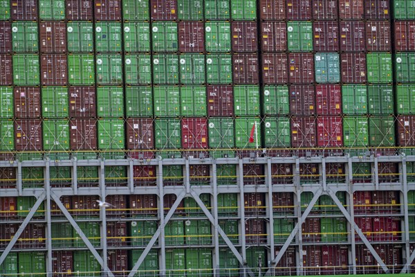 Container ship Ever Gifted, arriving in the port of Hamburg, shipping company Evergreen, Singapore,