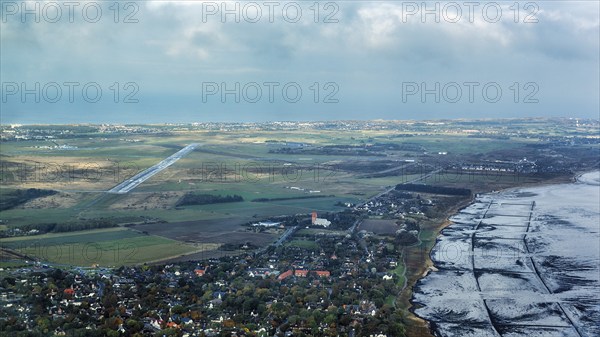 View of the village of Keitum and the runway, Sylt Airport, aerial view, Schleswig-Holstein,