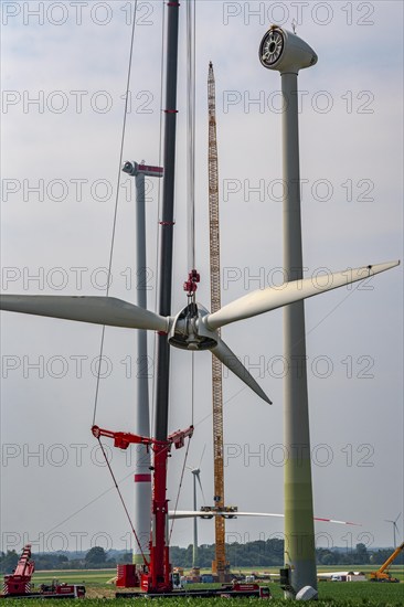 Dismantling of a wind power plant in a wind farm near Issum, 9 older wind turbines from the