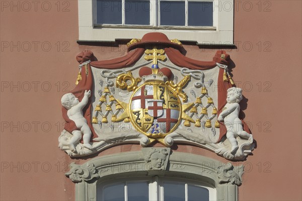 Coat of arms at the entrance to the Galerie Bodenseekreis building, keystone, Schlossplatz,