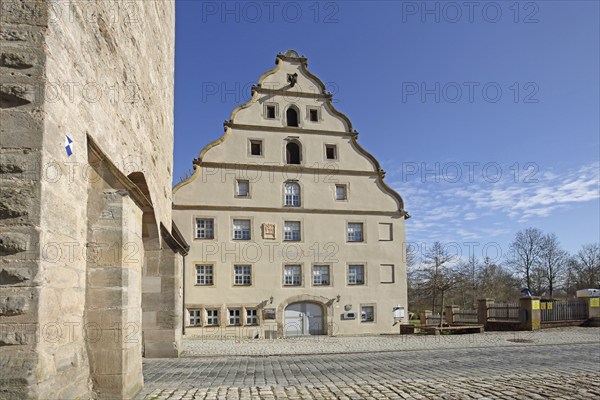 Historic town mill and museum with tail gable and, Nördlinger Tor, Dinkelsbühl, Middle Franconia,
