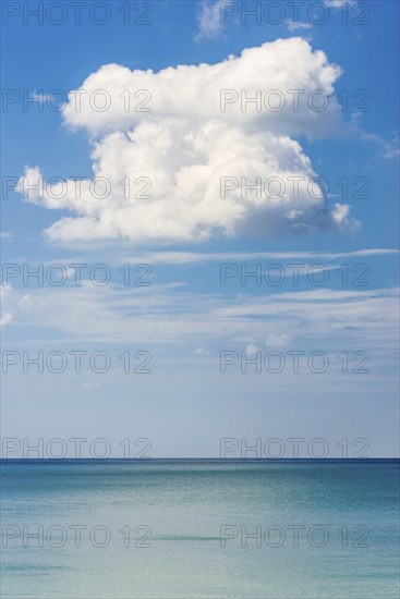 Puristic seascape near Ko Lanta, sea, ocean, nature, force of nature, natural landscape, untouched,