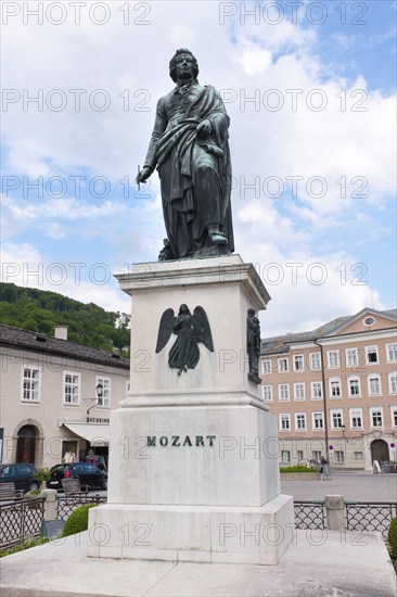 Mozart memorial on Mozartplatz in Salzburg, musician, composer, famous, statue, classical music,
