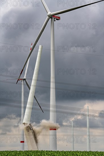 Demolition of the tower of a 20 year old wind turbine, in the Werl wind farm, 5 old Enercon E-66