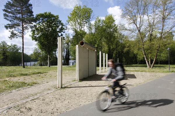 Wall memorial at Glienicker Seee in the Berlin district of Kladow, 03.05.2019