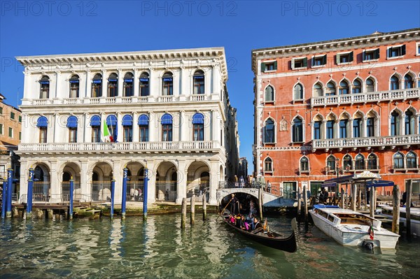Gondolas and jetty on the Grand Canal, city trip, holiday, travel, tourism, lagoon city,