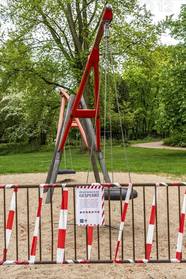 Grugaparkt, closed playground, playground equipment, effects of the corona crisis in Essen,