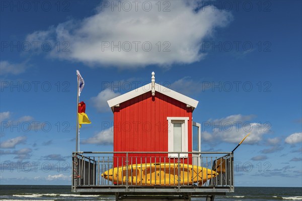 Hut for lifeguards, red, observation tower, rescue tower, beach, neutral, North Sea island,