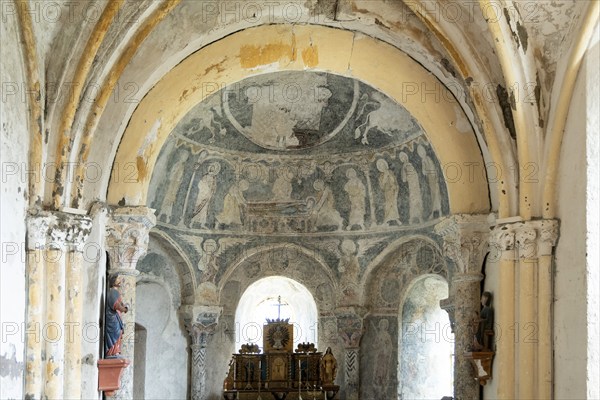 Aubazat. Wall paintings of the Romanesque style in Saint-Barthélemy chapel located in Peyrusse,