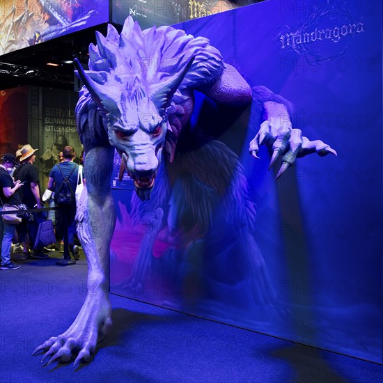 Stand of Mandragora, a hopeless, picturesque dark fantasy universe game, Gamescom trade fair, the