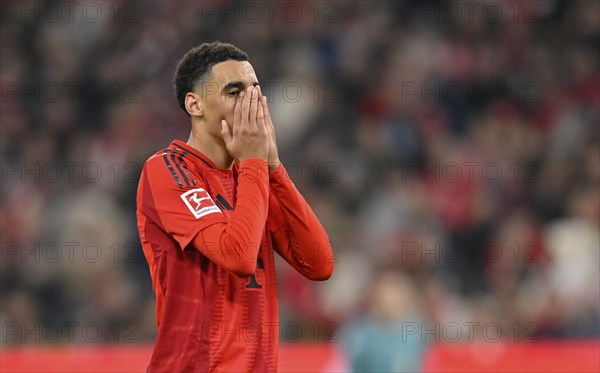 Jamal Musiala FC Bayern Munich FCB (42) disappointed gesture gesture Allianz Arena, Munich,