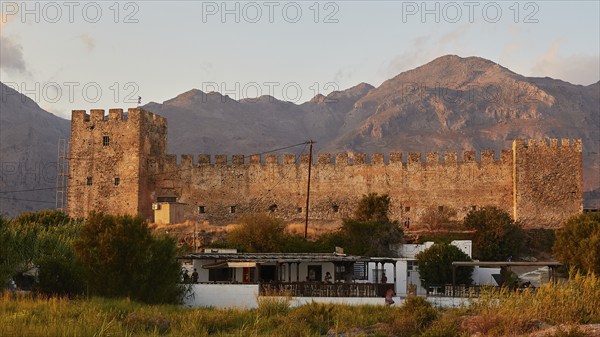 Evening light, Whole fortress, Mountains, Lefka Ori, Taverna, Reed grass, Reed, Frangokastello,