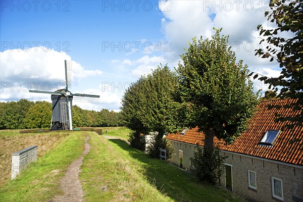 Circular route, ramparts, windmill, fortress, Bourtange, Netherlands