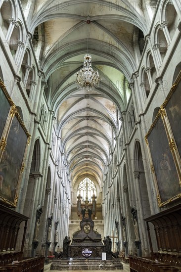 Saint-Antoine l'Abbaye labeled Les Plus Beaux Villages de France. Interior of the Abbey Church