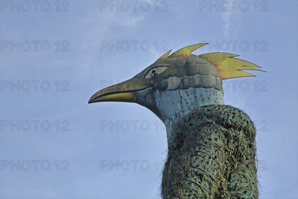 Sculpture Earth Spirit by Andre Heller 2000, street art, bird figure, large, head, beak, detail,
