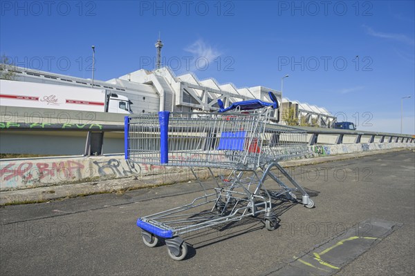 Shopping trolley, left behind, forgotten, Berlin, Germany, Europe
