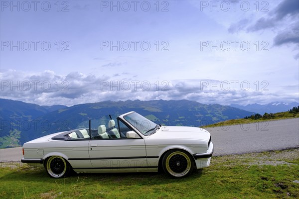 Cabriolet, car, classic car on the Zillertaler Höhenstraße, Zillertal, Tyrol, Austria, Europe