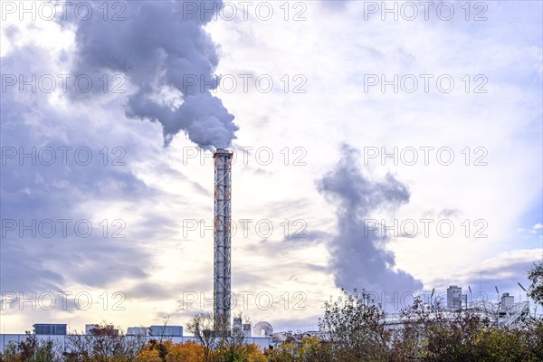 Emission from a chimney of an industrial plant, Papierfabrik Sappi Ehingen GmbH, Ehingen an der