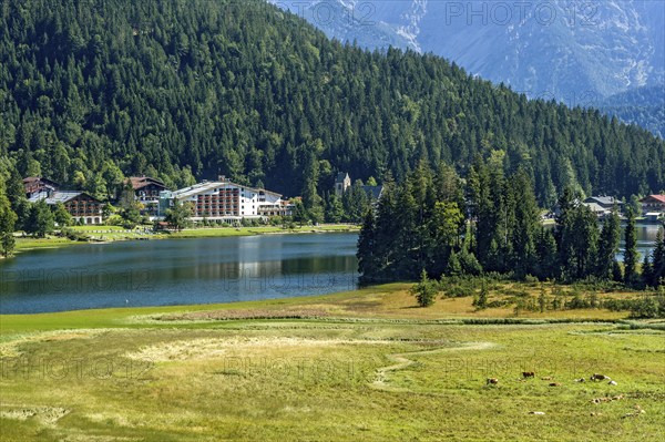 Spitzingsee, mountain lake with Arabella Alpenhotel, municipality of Schliersee, Mangfall
