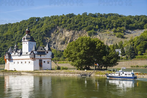 Pfalzgrafenstein Castle, also known as the Pfalz near Kaub, Falkenau rock island in the Rhine,