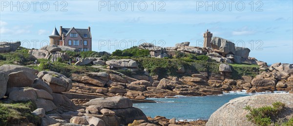 A house and a lighthouse on a rocky coast overlooking the sea, Maison Gustave Eiffel, Phare de Men