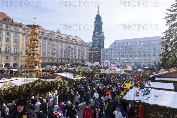 The Striezelmarkt, which has been held since 1434, is the oldest Christmas market in Germany and