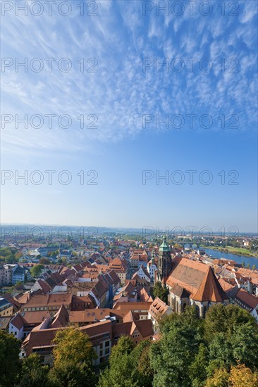 Pirna is a large district town and the administrative seat of the Sächsische Schweiz-Osterzgebirge