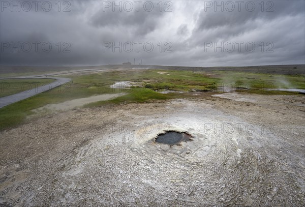 Steaming hot spring, Fagrihver, Hveravellir geothermal area, Icelandic highlands, Suðurland,