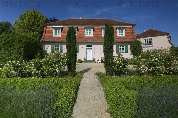 Cavalier's cottage at Lindich Palace, built between 1738 and 1741 by Prince Friedrich Ludwig,