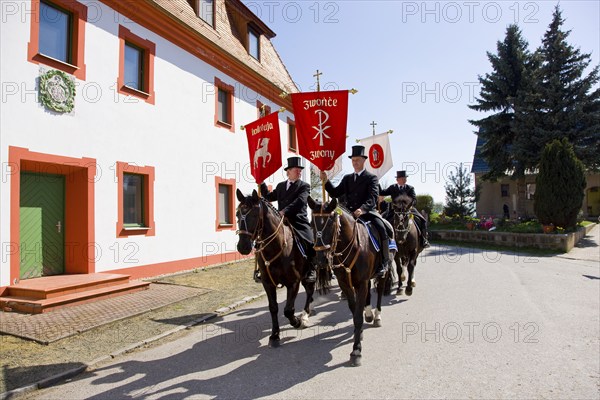 Every year at Easter there are about 5 processions in Lusatia, each with about 200 riders. The