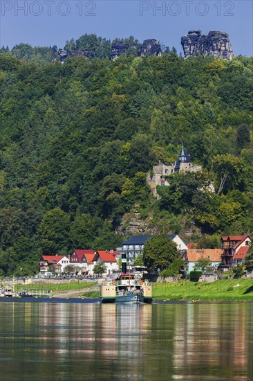 Elbe steamer Pillnitz in Rathen