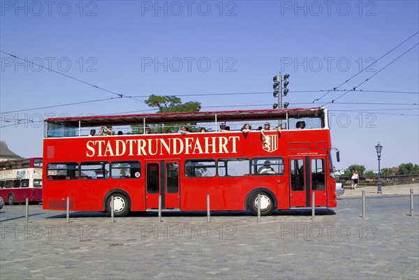 Numerous companies offer city tours in Dresden with a wide variety of vehicles, here the red
