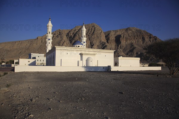 Mosque in al-Chasab, Khasab, in the Omani enclave of Musandam, Oman, Asia